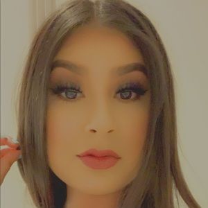 Meet your Posher, Viridiana